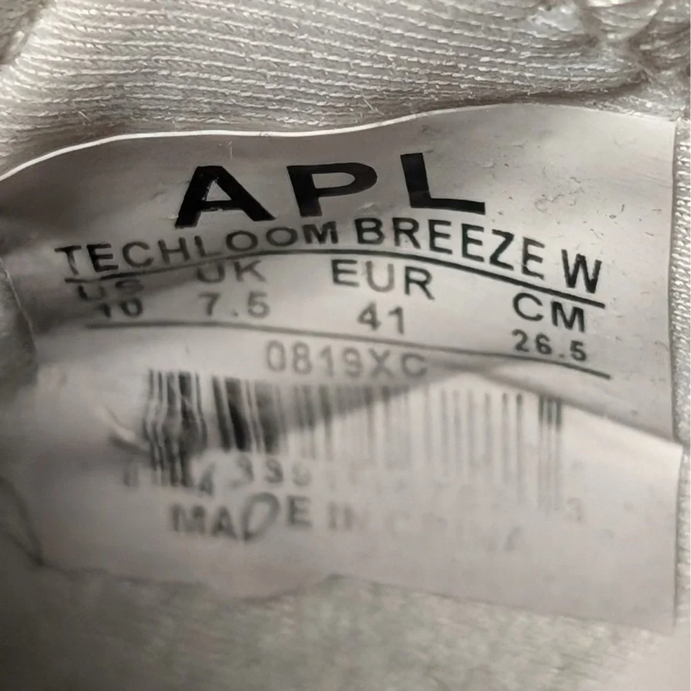 APL TechLoom Breeze Sneakers White Black Ombre Women's Size 10